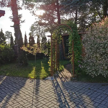 Bliss Garden Retreat House Zielonomi Вилла Babki Oleckie