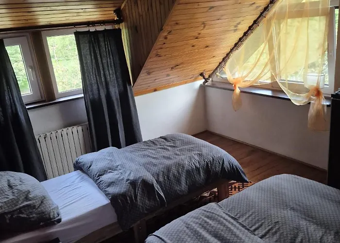 Bliss Garden Retreat House Zielonomi Vila *