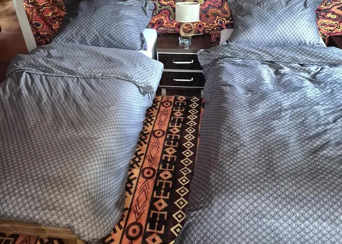 Bliss Garden Retreat House Zielonomi Vila *